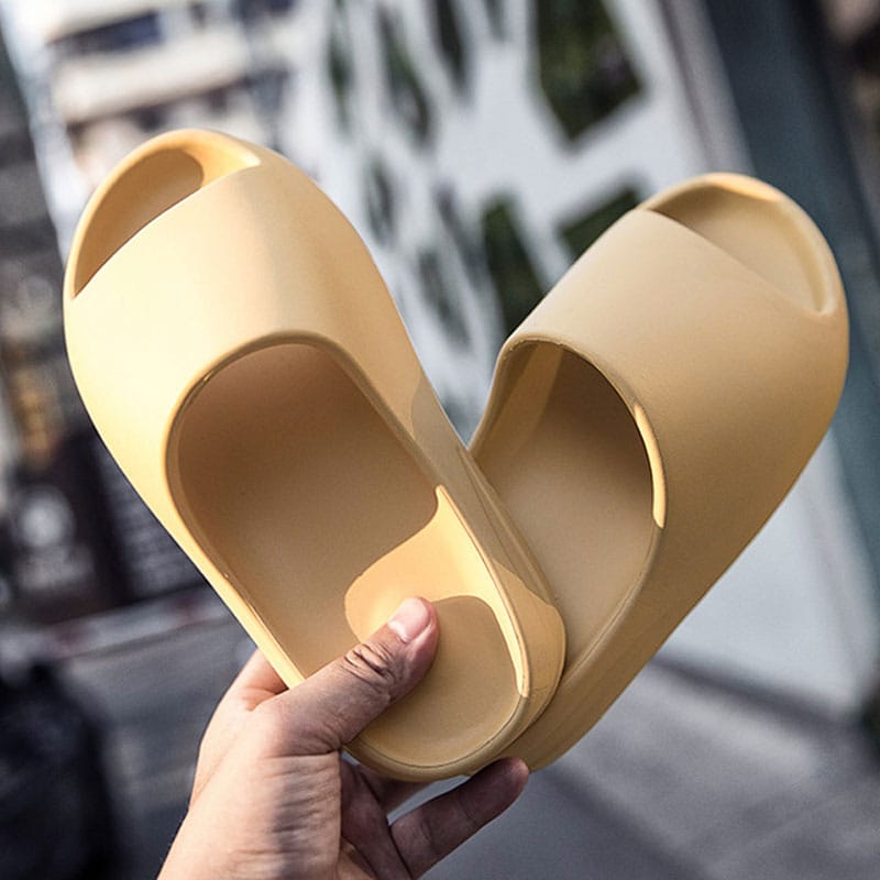 yezzy slidee for men