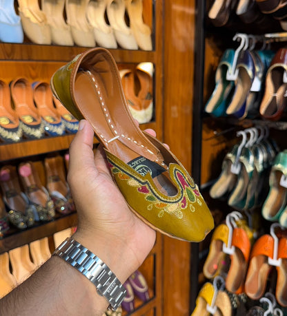Indian Tajj Leather Khussa