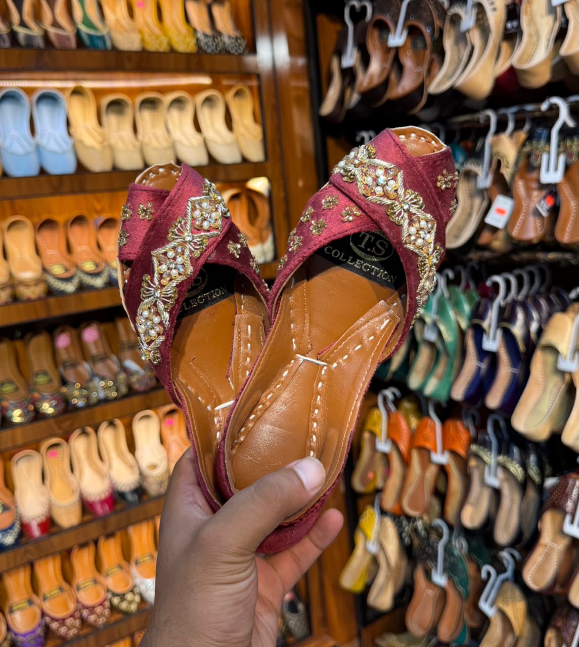 Pearl Luxe Leather Khussa