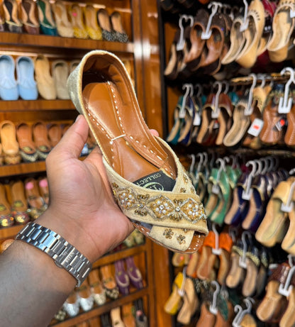 Pearl Luxe Leather Khussa