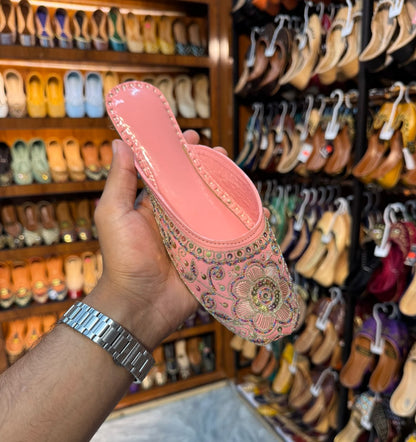Ivory Royale Embellished Khussa
