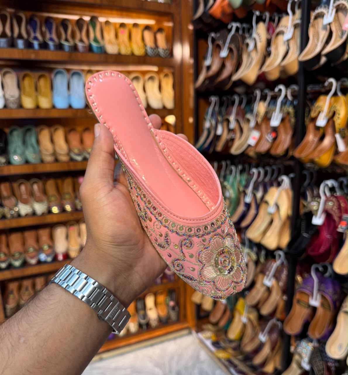 Ivory Royale Embellished Khussa