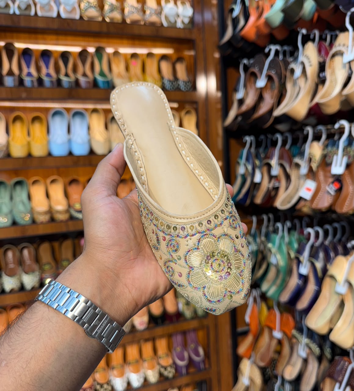 Ivory Royale Embellished Khussa