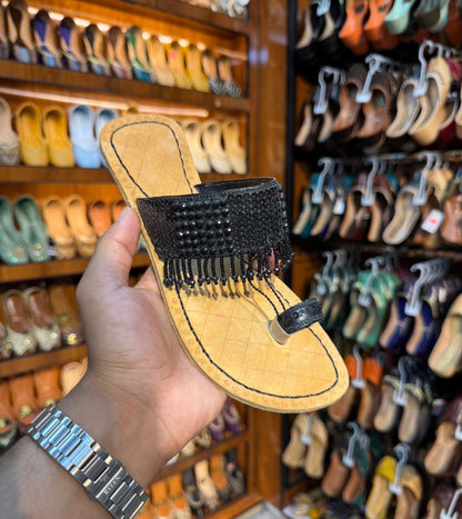 Glow Tassel Kolhapuri