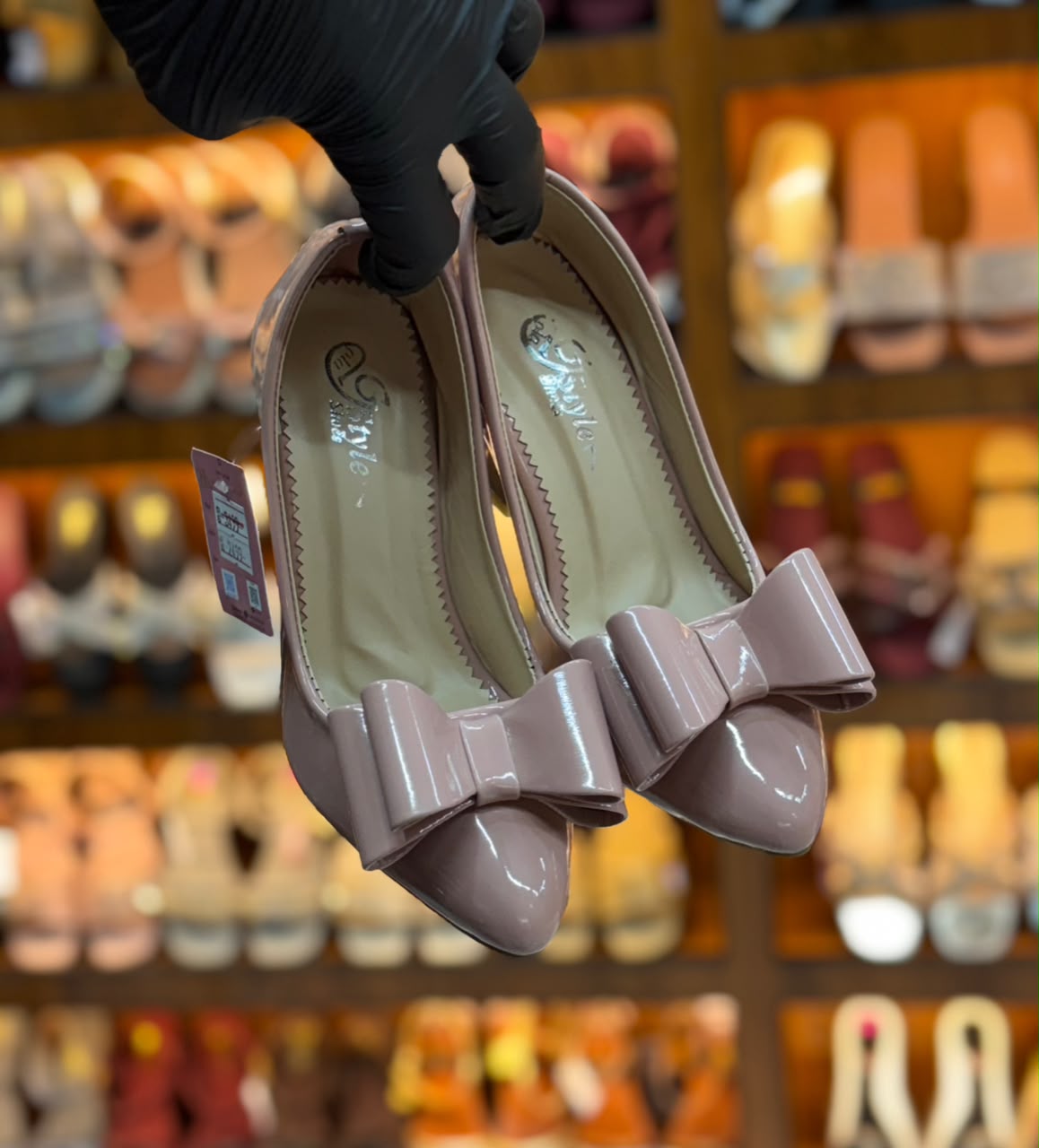 Bow Patent Heel