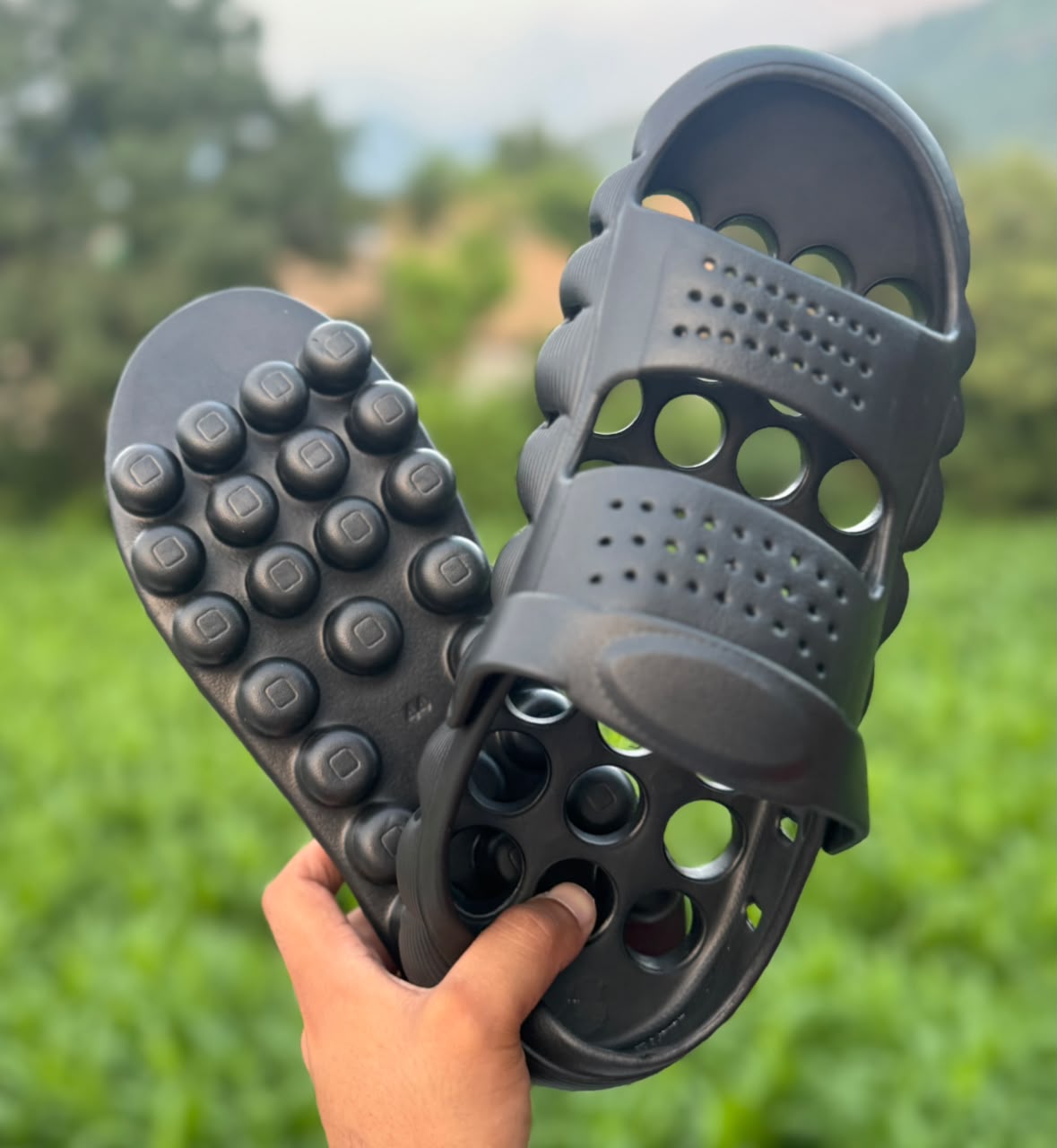 Therapy massage clogs
