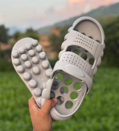 Therapy massage clogs