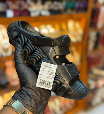 Therapy massage clogs